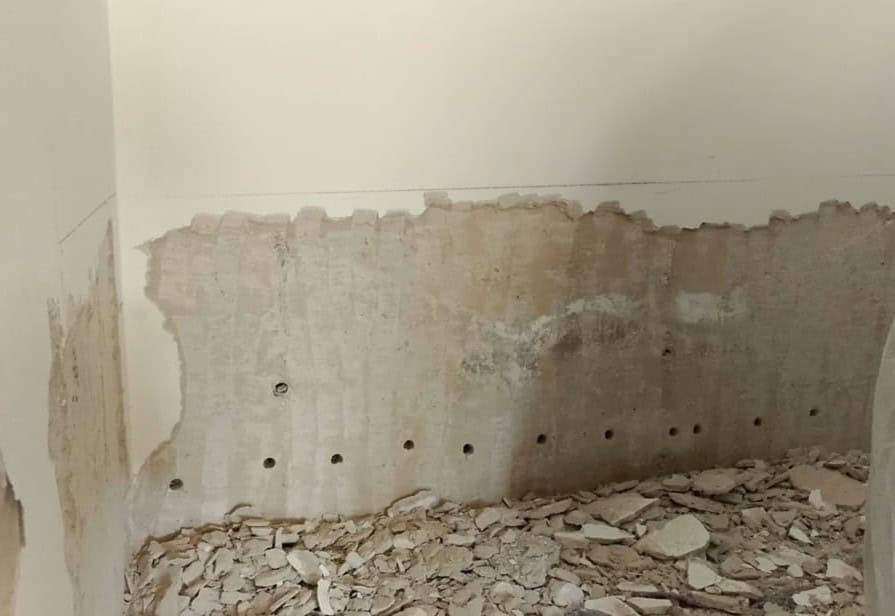 Esecuzione dei fori per barriera chimica nella muratura