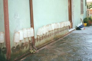 Applicazione di barriera chimica contro l’umidità di risalita Barriera chiimica quanto tempo resiste