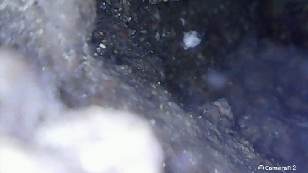 analisi cavità vicino a perdita impiantistica scambiata per umidità di risalita