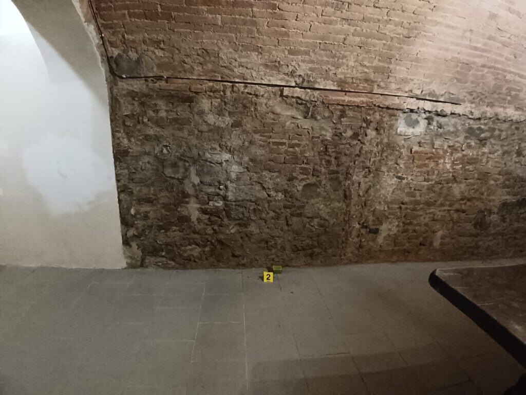 Impermeabilizzazione interna su parete interrata Impermeabilizzazione interna su parete interrata