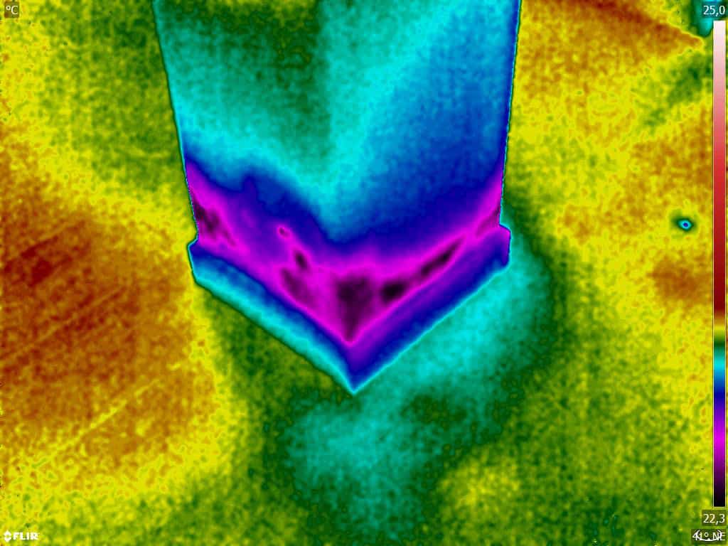 Differenze termiche generate da materiali e stratigrafie differenti