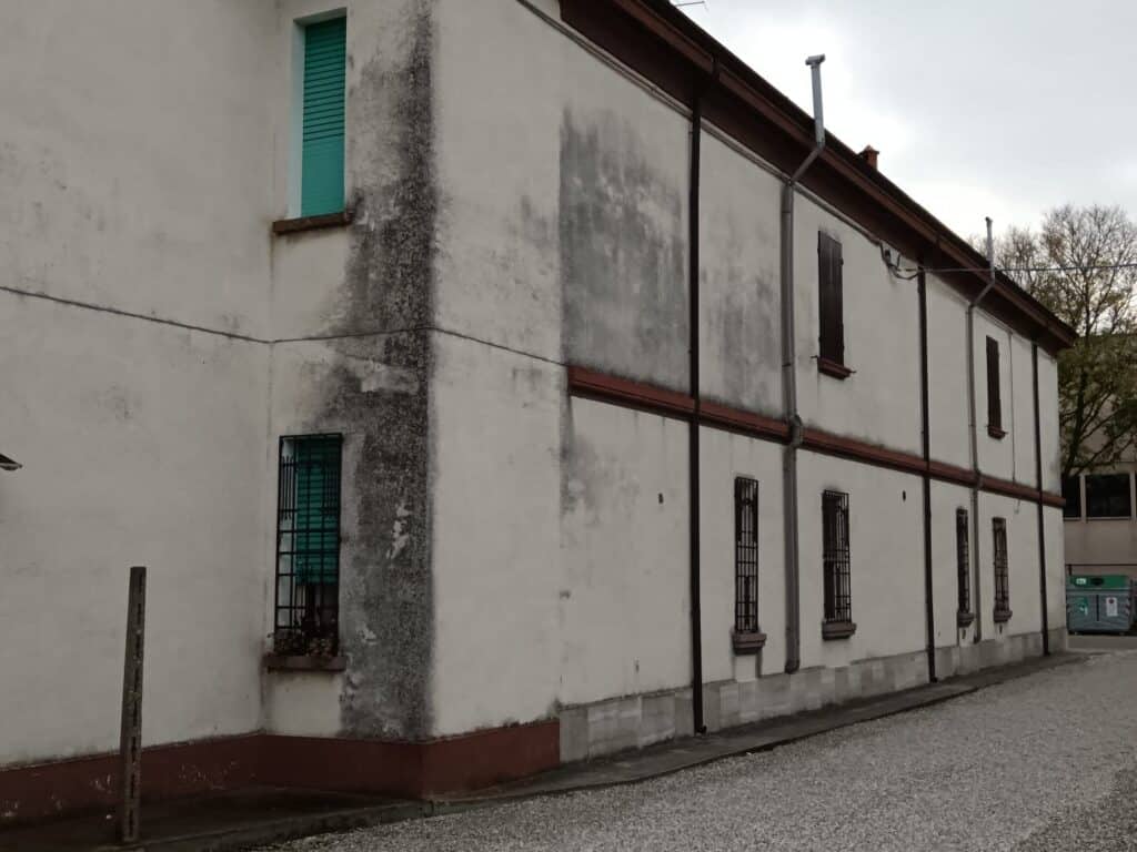 Discontinuità strutturali che influenzano il percorso dell’acqua nelle murature Discontinuità strutturali che influenzano il percorso dell’acqua nelle murature