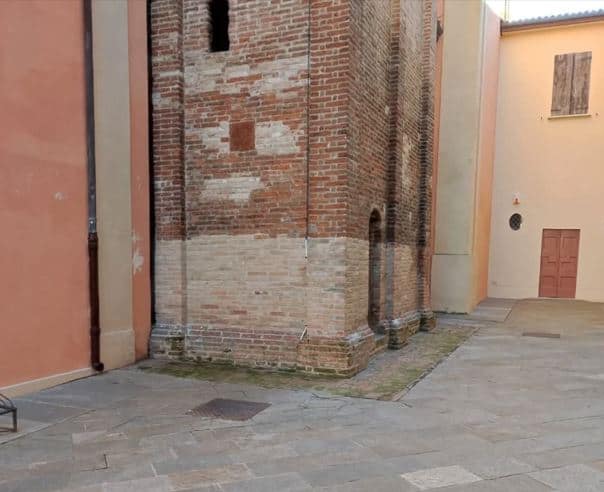 Muratura storica progettata per favorire evaporazione e traspirazione Muratura storica progettata per favorire evaporazione e traspirazione